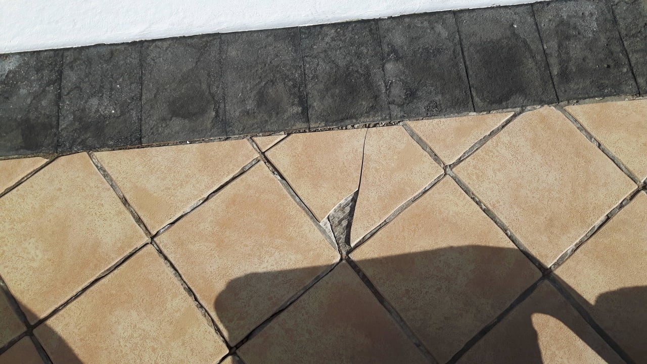 Fliesen am Pool Hotel Grand Teguise Playa