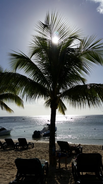 Strand Victoria Beachcomber Resort & Spa