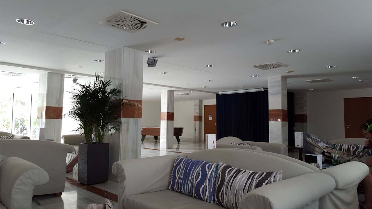 Lobby H10 Casa del Mar