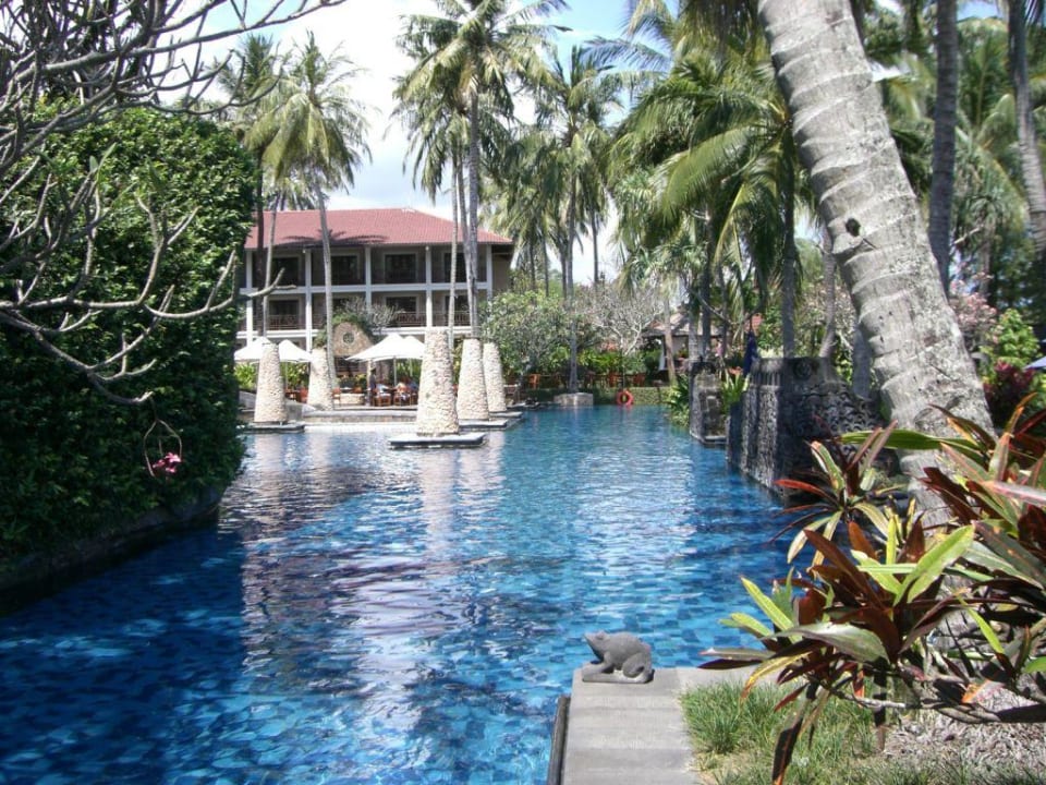 Pool 1 Hotel Sheraton Senggigi Lombok Beach Resort