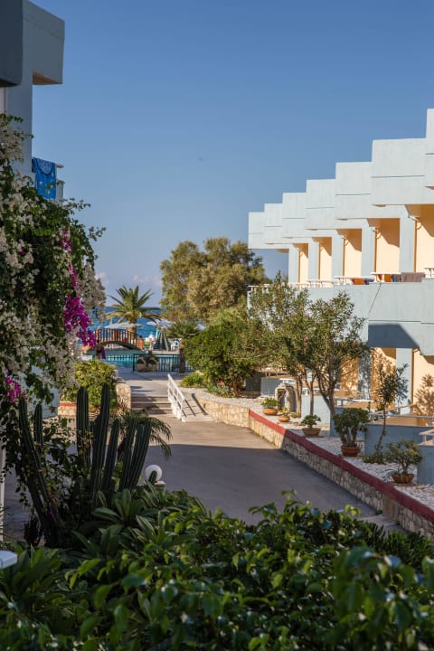 Gardens Hotel Kathrin Beach