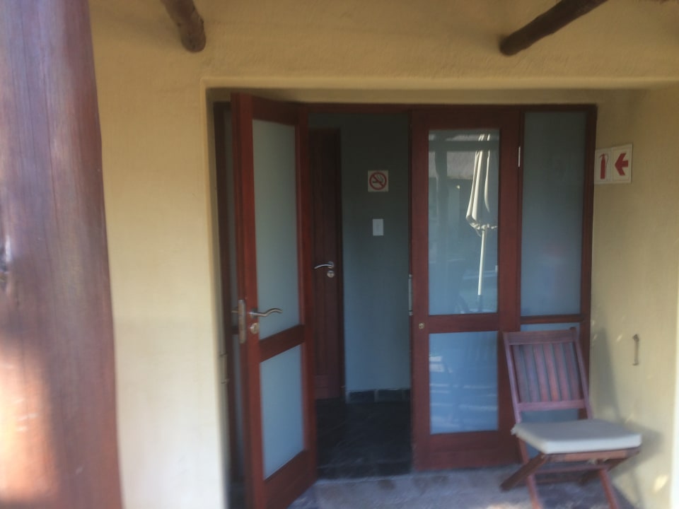 Zimmer La Lechere Guest House