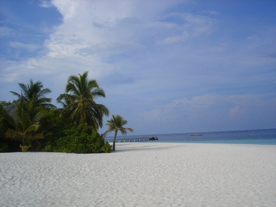 Weißer Sand Angaga Island Resort