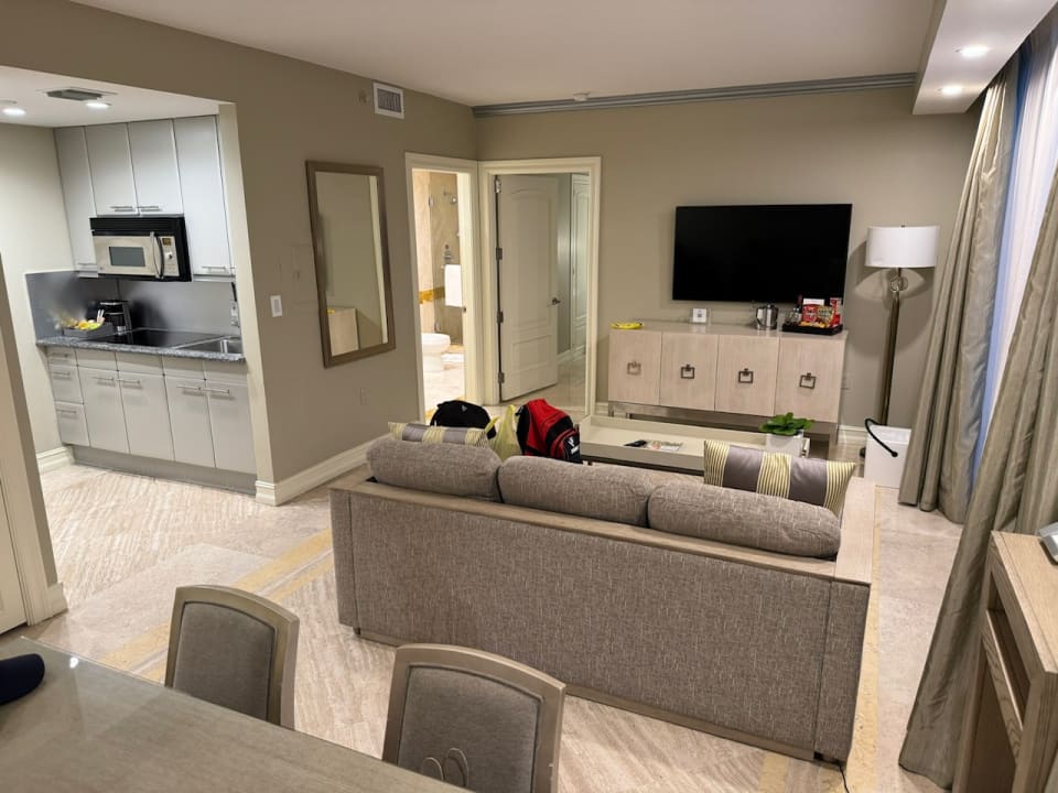 Zimmer Hilton Bentley Miami South Beach