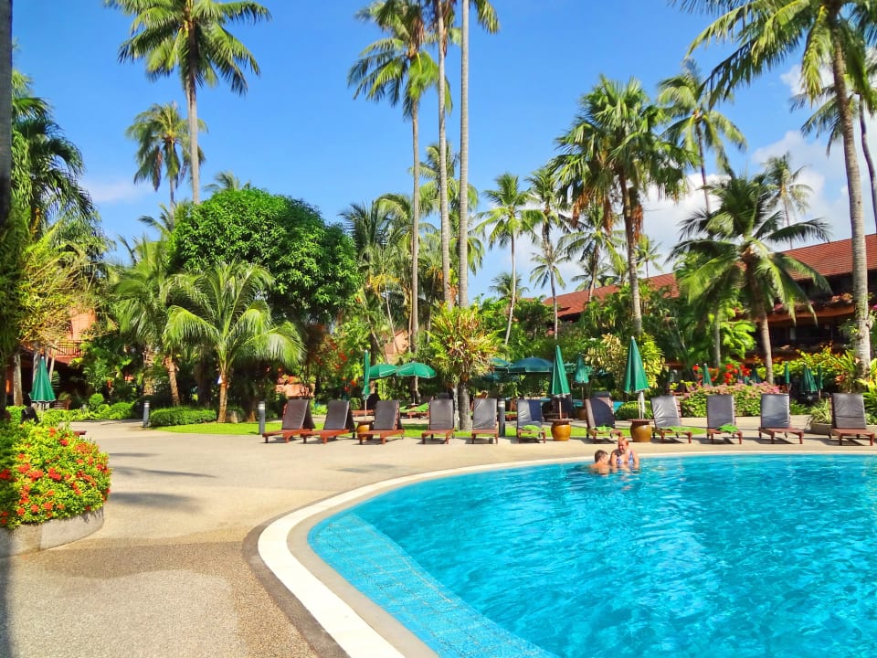 Pool Courtyard by Marriott Phuket, Patong Beach Resort
