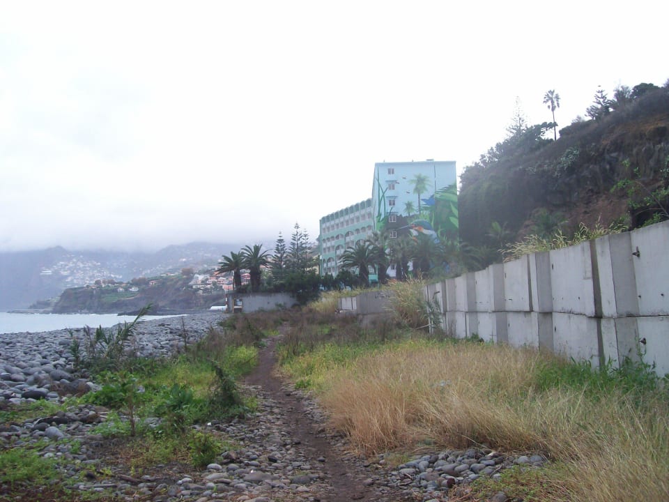 Blick vom Tunnel zum Hotel Pestana Ocean Bay All Inclusive