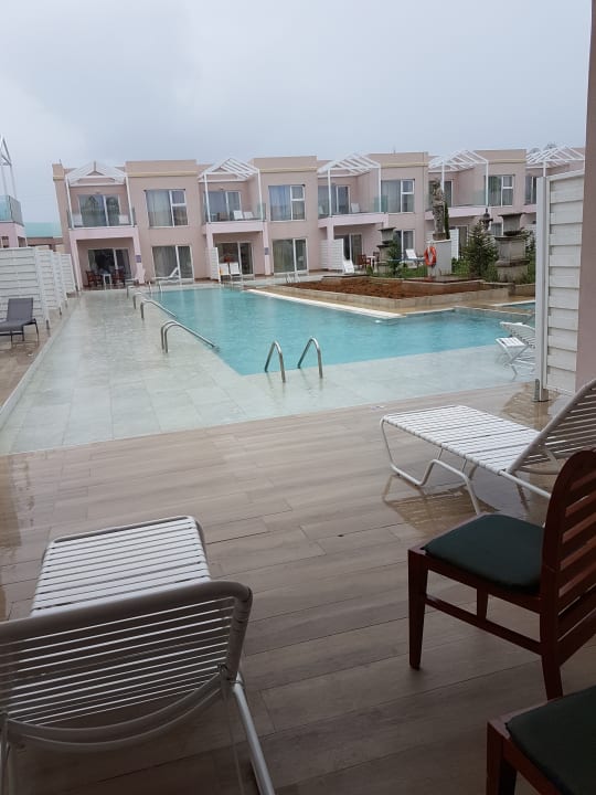 Pool Sandy Villas Resort
