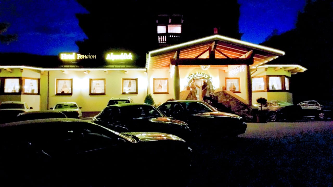 Außenansicht Naturhotel Alpenblick