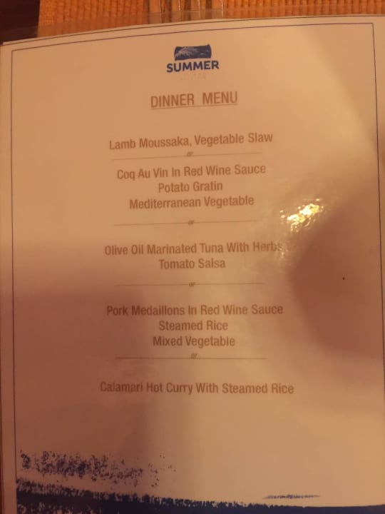 Menükarte am Abend Summer Island Maldives