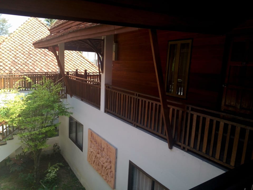 Superiortrakt Coral Hotel Bangsaphan