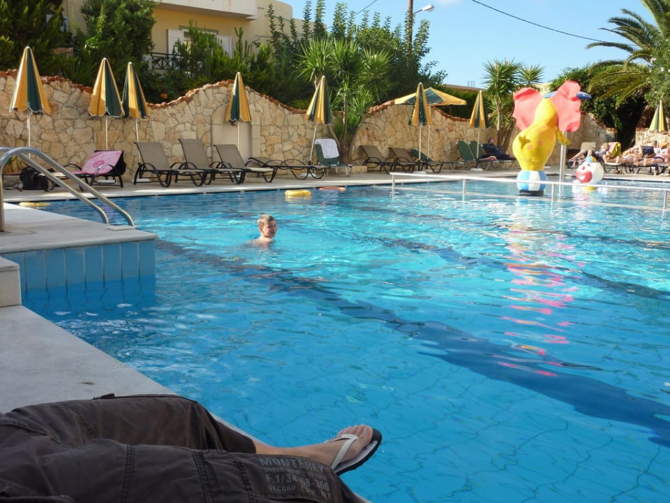 Pool mit Kinderpool Cactus Beach