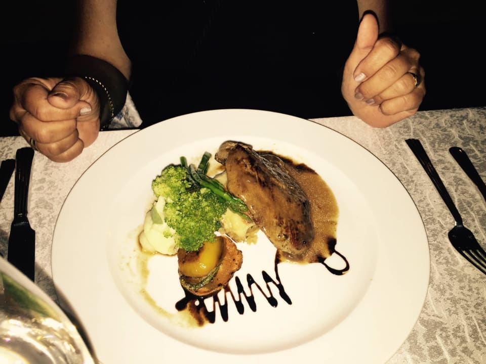 Filetsteak beim Italiener Baron Palace Sahl Hasheesh