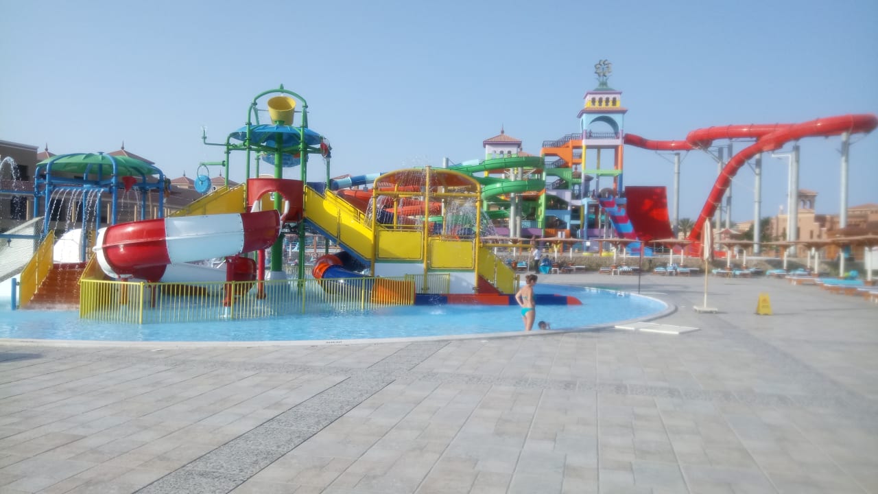 Pool Charmillion Club Resort