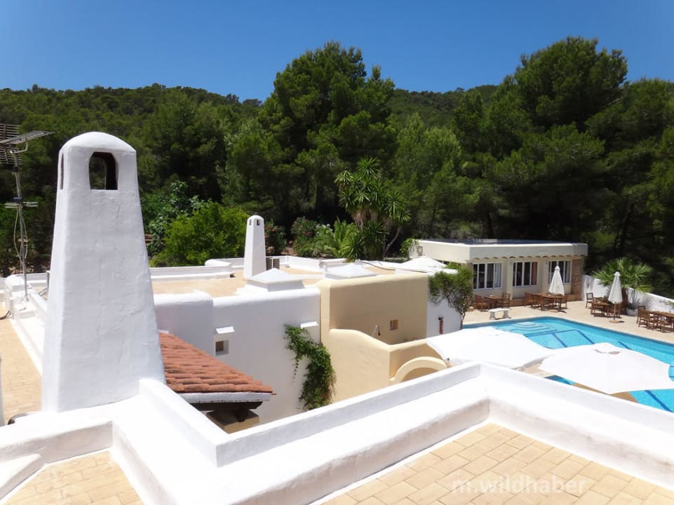 Poolanlage im Hintergrund Restaurant Hacienda Encanto del Rio