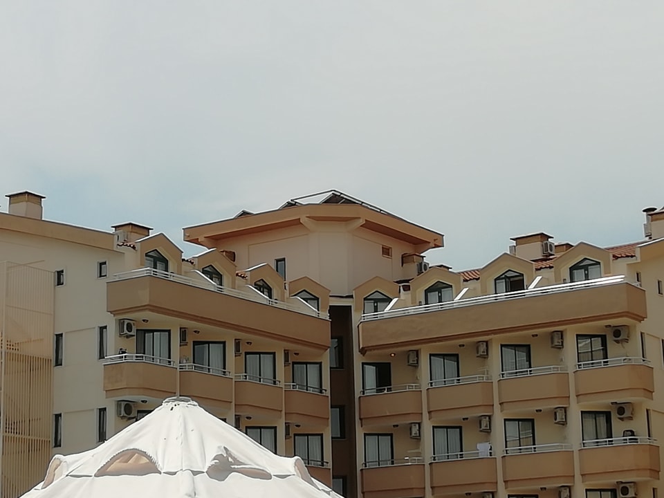 Haus 4 links Grand Seker Hotel