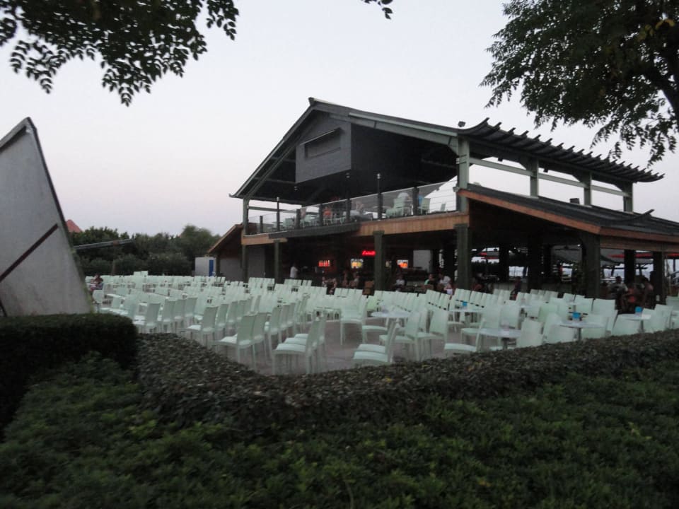 Jeden Abend Vorstellungen im Theater Limak Lara Deluxe Hotel & Resort