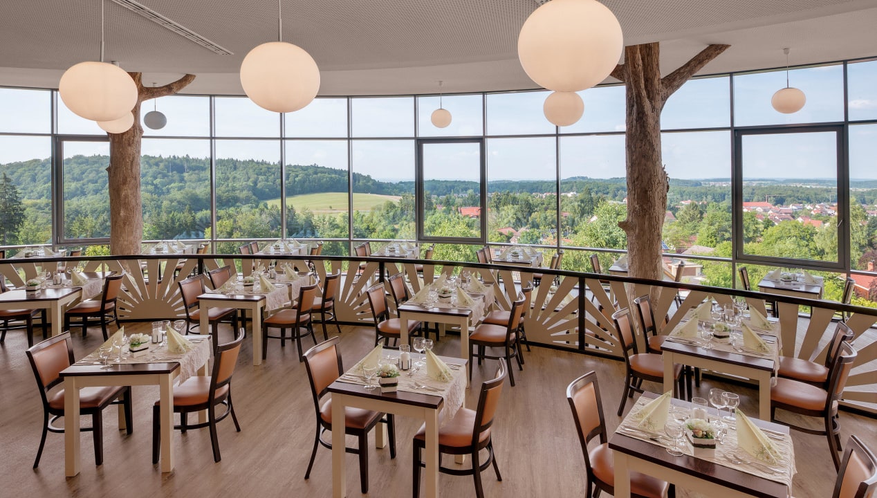 Ausblick vom gemütlichen Restaurant Raitelberg Resort