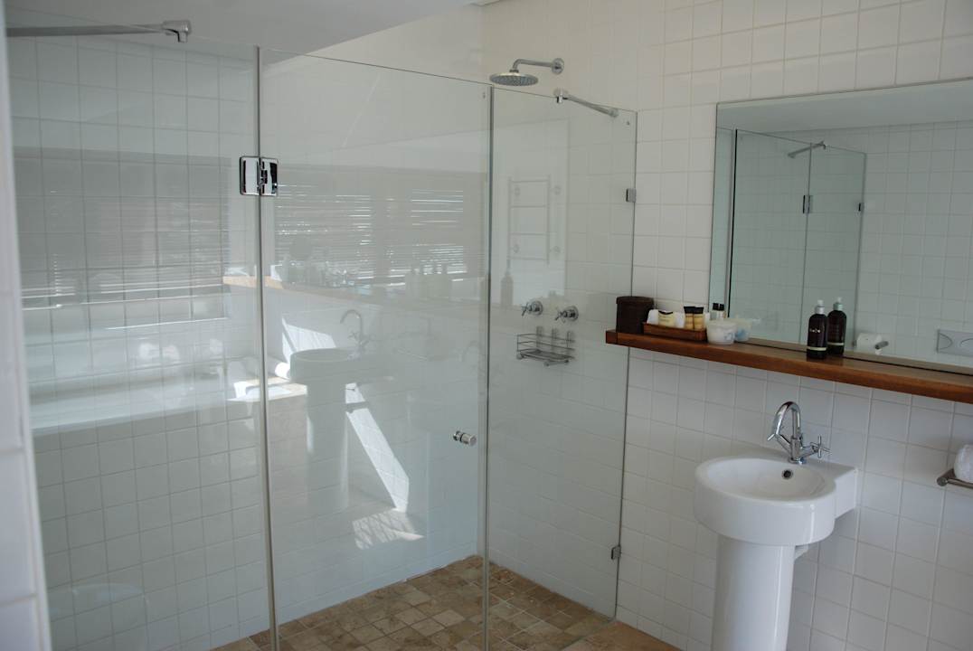 Großes Bad Atlantic House Guest House