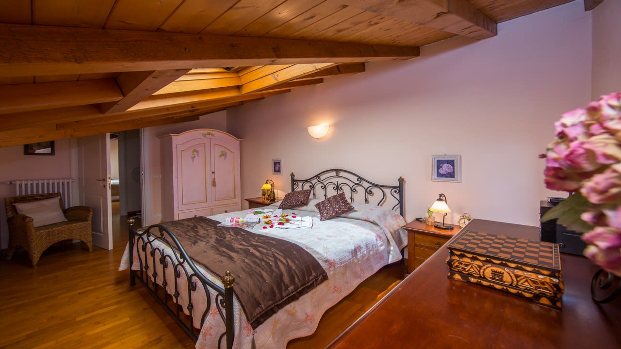 Zimmer Della Romantica