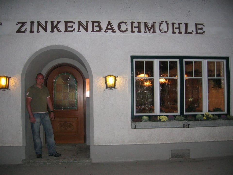 Haupteingang zur Zinkenbachmühle Hotel Zinkenbachmühle