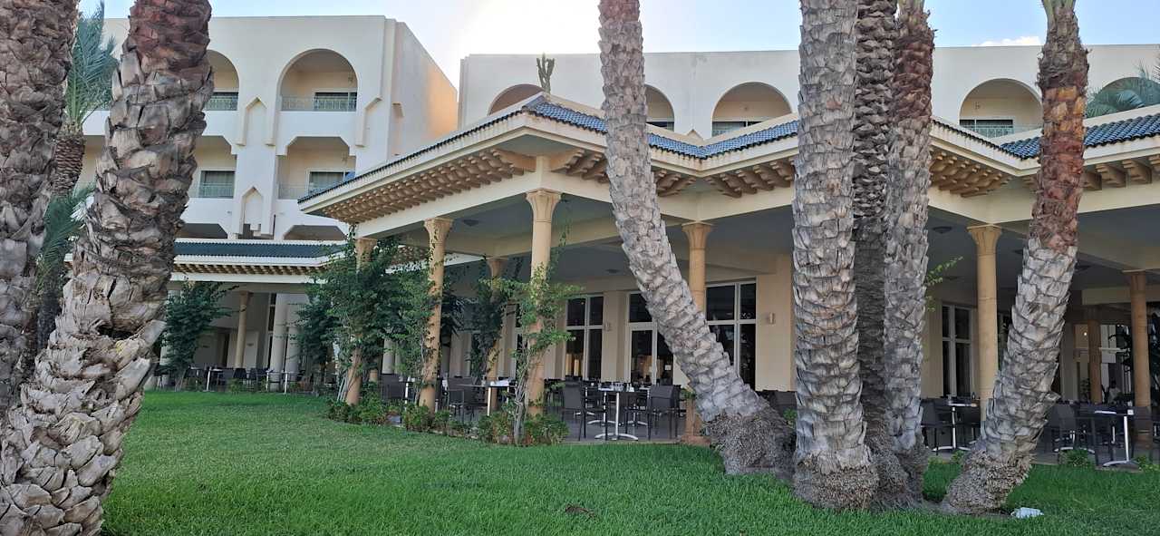 Gartenanlage Iberostar Waves Averroes