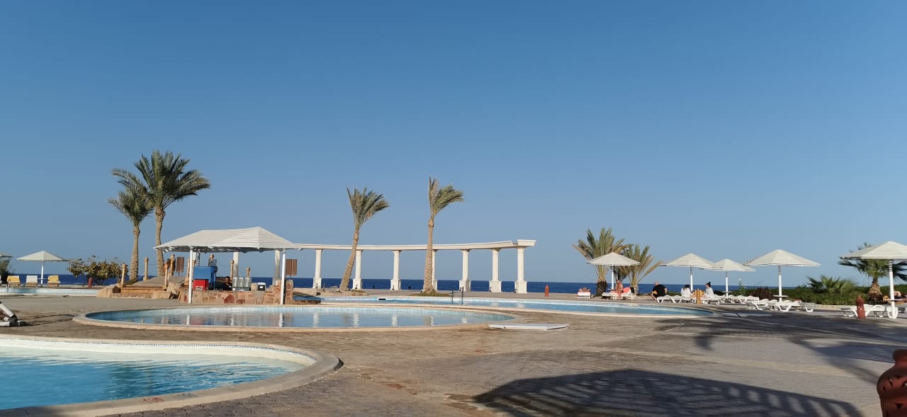 Pool Three Corners Equinox Beach Resort