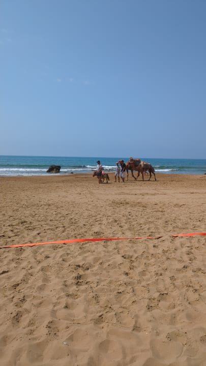 Strand Mary Hotel Side