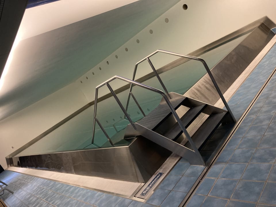 Pool Seeblick Höhenhotel