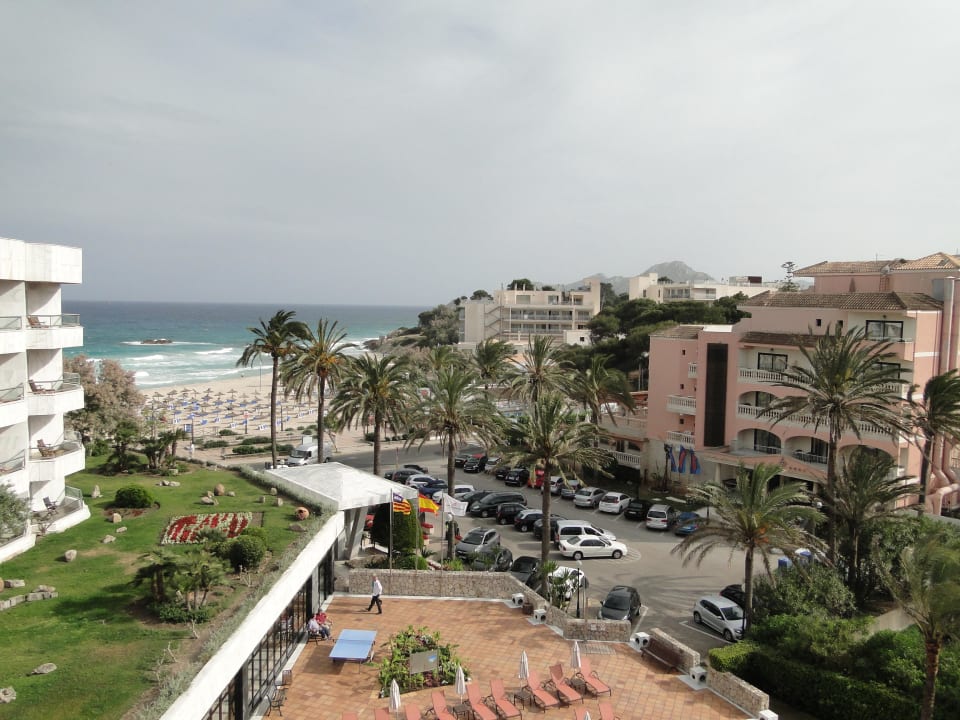 Vom Terrassendach gesehen Hotel Serrano Palace