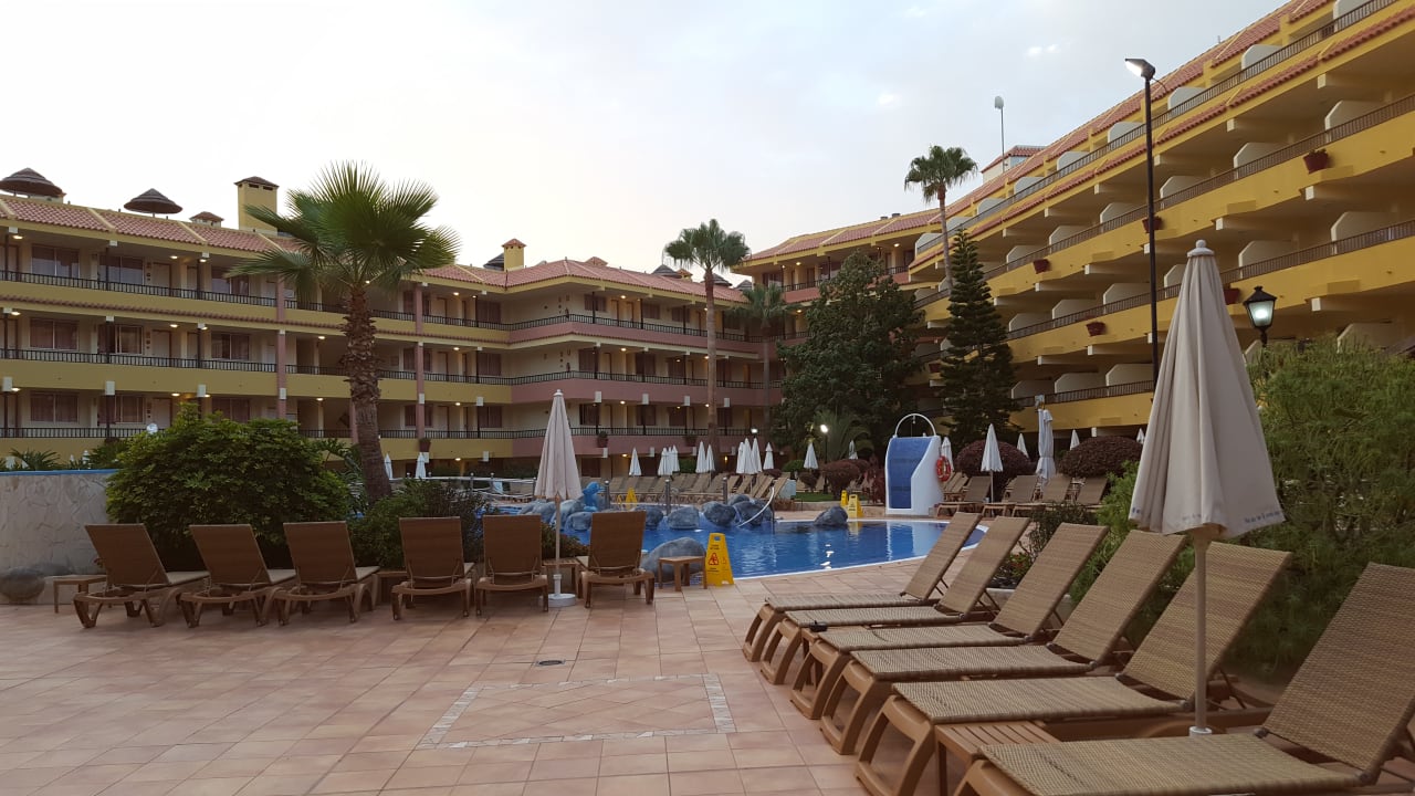 Pool HOVIMA Jardin Caleta