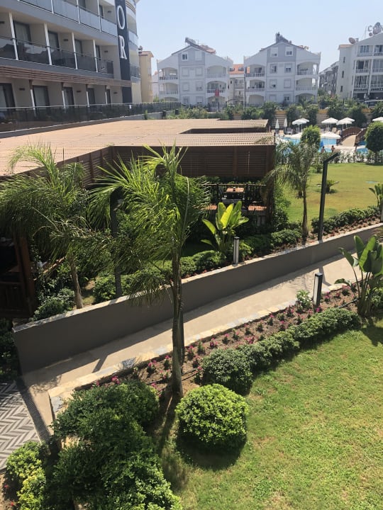 Gartenanlage Arnor de Luxe Hotel & Spa