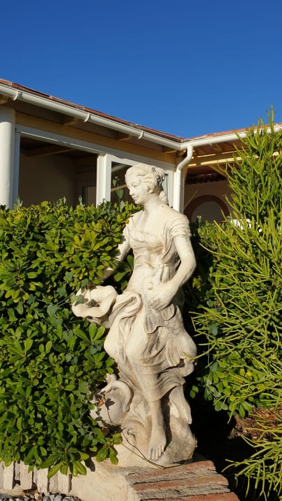 Gartenanlage Villa Sorpresa