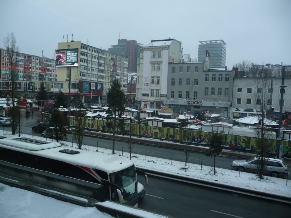 Blick vom Zimmer Cityhotel Monopol