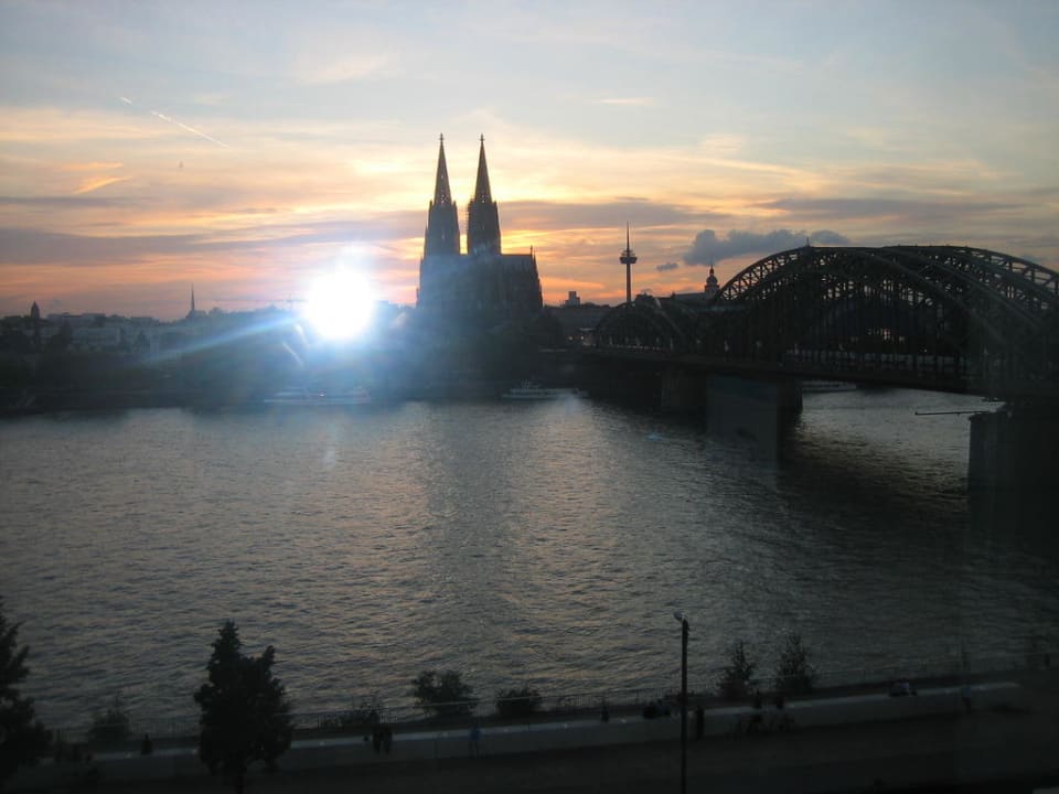 Ausbick Abends Hyatt Regency Köln