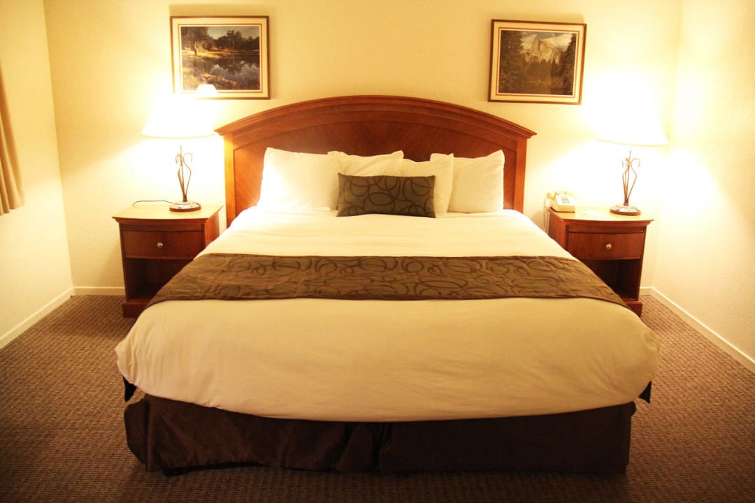 Kingsize Bett Mariposa Lodge