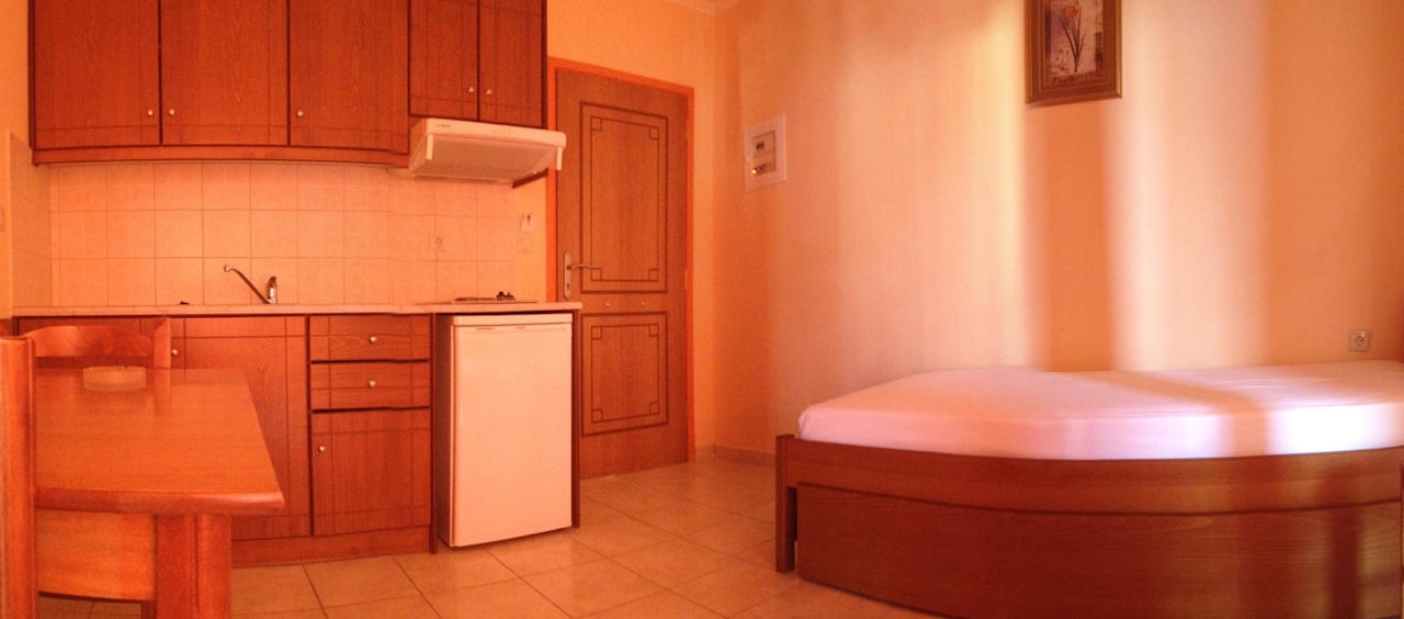 Kitchen in triple room apartment Bayside Apartments