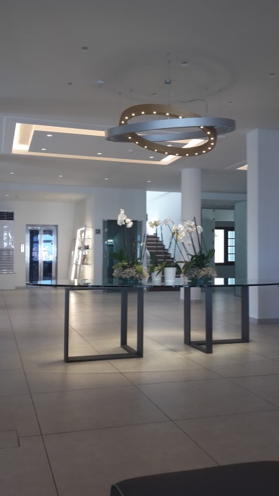 Lobby Acharavi Beach Hotel