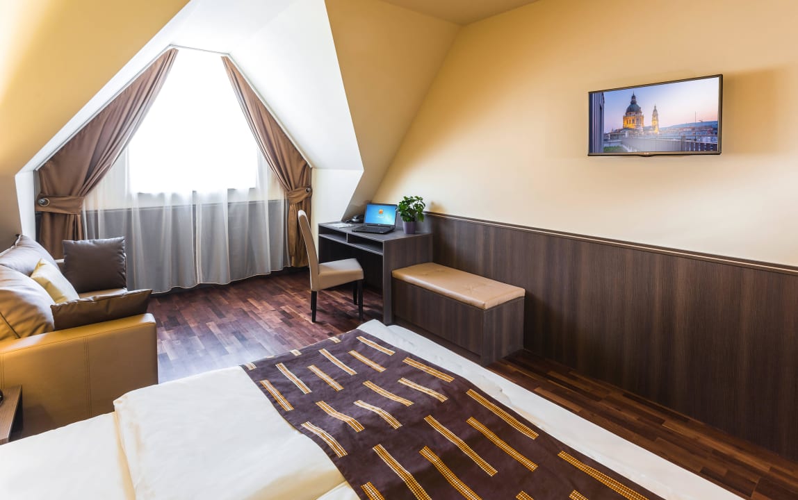 Superior room 12 Revay Hotel