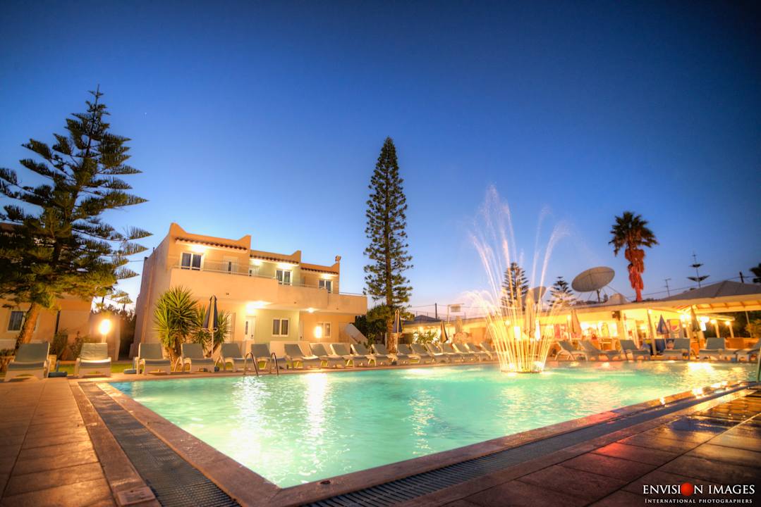 Pool Apartments Lenaki