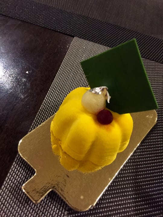 Gastro Beach Rotana