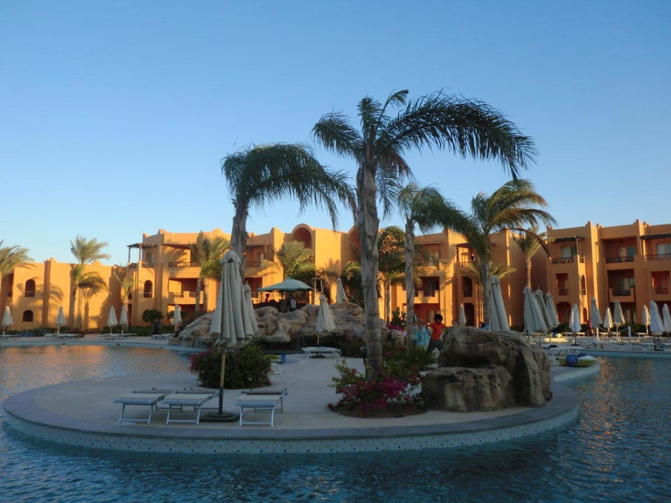 Stella Beach Anlage bei kurz vor Sonnenuntergang Stella Beach Resort & Spa Makadi Bay