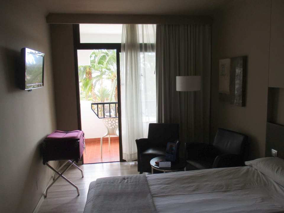 Zimmer 215 (Meerblickzimmer mit Palme davor) Corallium Beach by Lopesan Hotels - Adults only