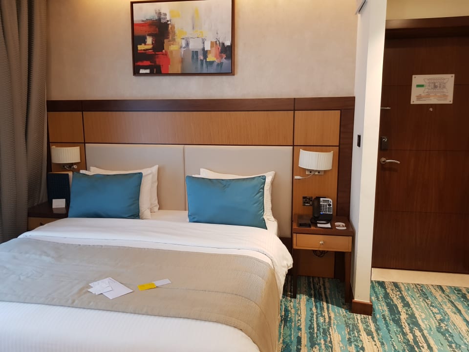 Zimmer Golden Tulip Media Hotel