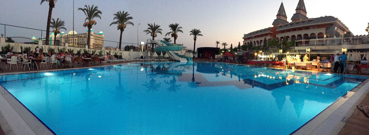 Blick aus dem Restaurant Palm World Side Resort & Spa