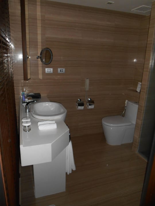 Bad The Landmark Bangkok