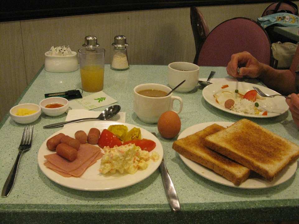 Frühstück Hotel Evergreen