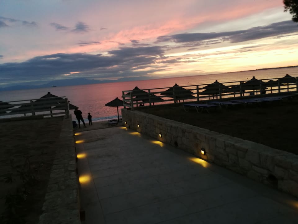Strand Hotel Portes Beach