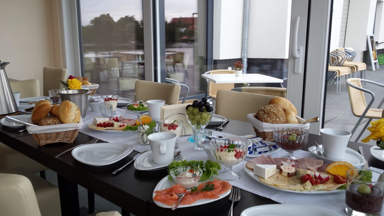 Frühstückstisch Pension am Pfaffe-Kai