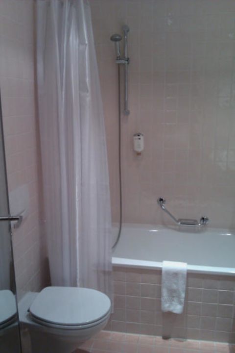 Badezimmer Mercure Muenchen Ost Messe