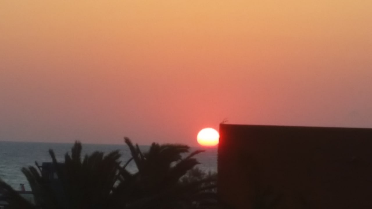 Sonnenaufgang Vantaris Luxury Beach Resort